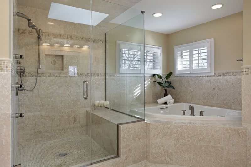 Traditional Alcove Tub